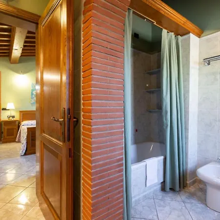 Collealceppo - Residenza Selvadonia - Piscina Panoramica, 13 Km. Dal Mare Montemagno (Lucca)